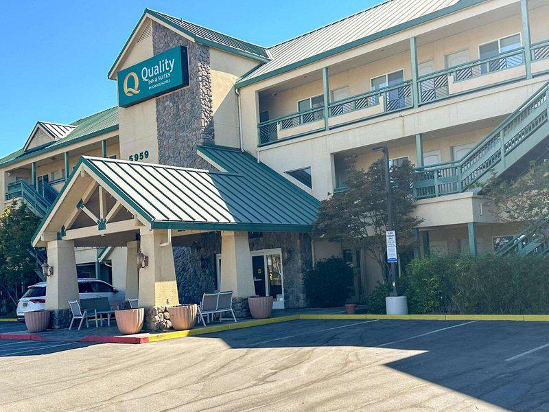 FCF6C8C4CD8A0147DDDFABEE602DD3EF