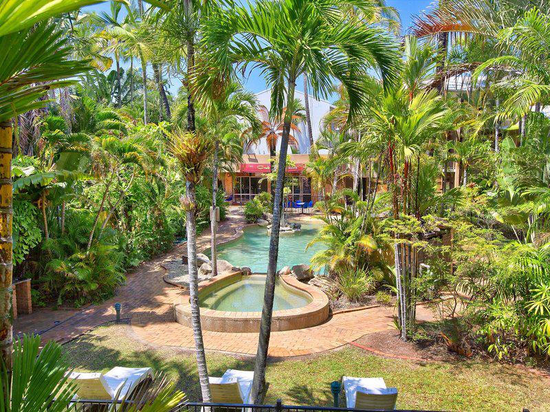 8D158F55828BB02F0A16E7133D73B767