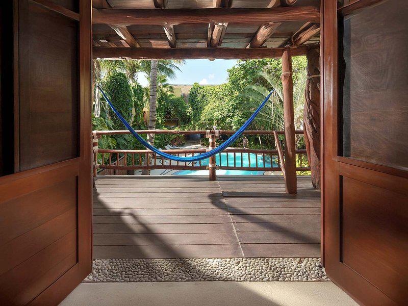 5C20CBE28155F3C9A54E317A9B025955