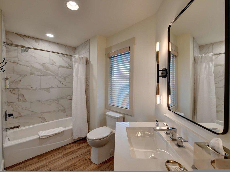 987F988A19F16B93682193ED368F529B