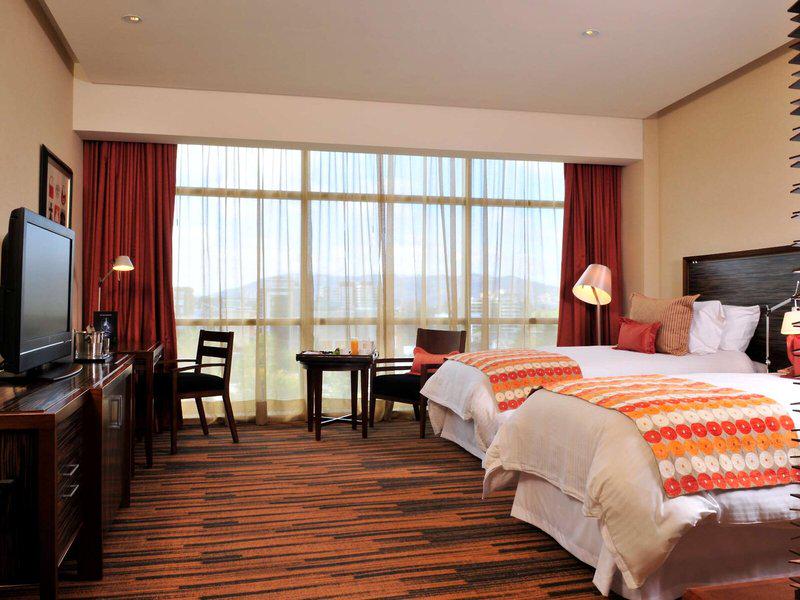 8B9A6645D2A1750B8A5F9FB569BEABDB