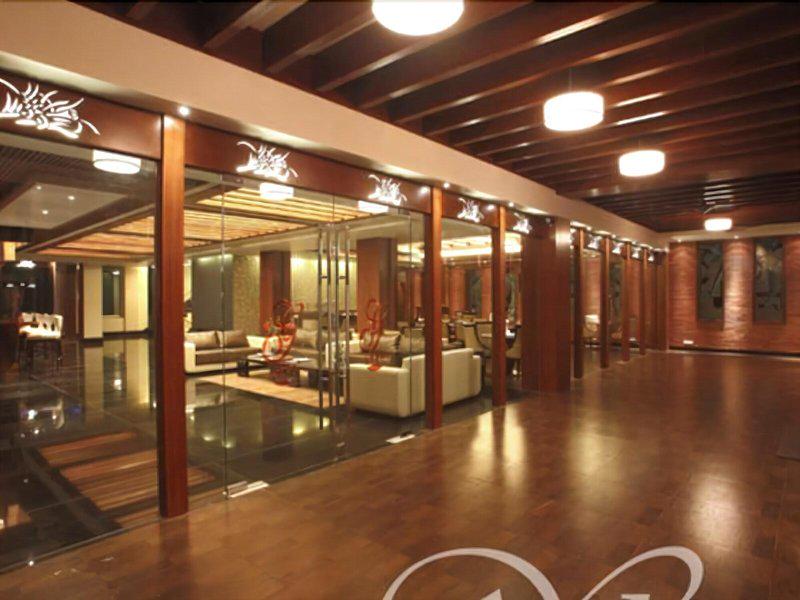 4207345490ED809D7FBEAD104A817F86