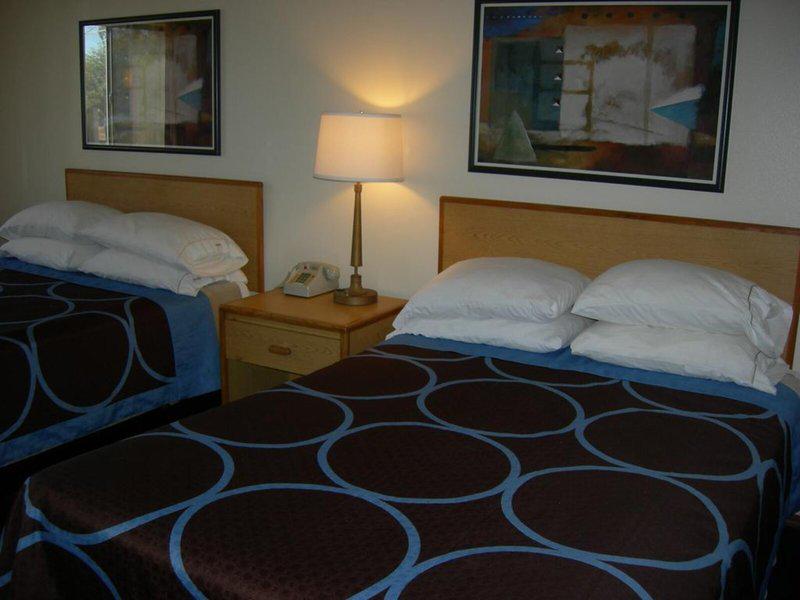 856BEC2C1754546D6864B918193DC649