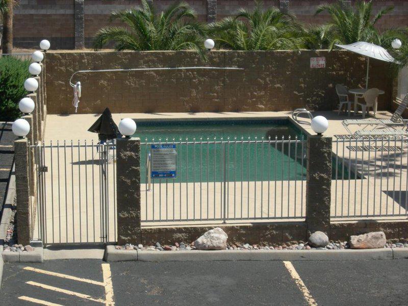 B40DE692644CB7BACEBFCF2BB3C1F7C1