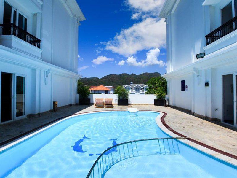 FA09E561B8C66F73365D9CD9D56C1304