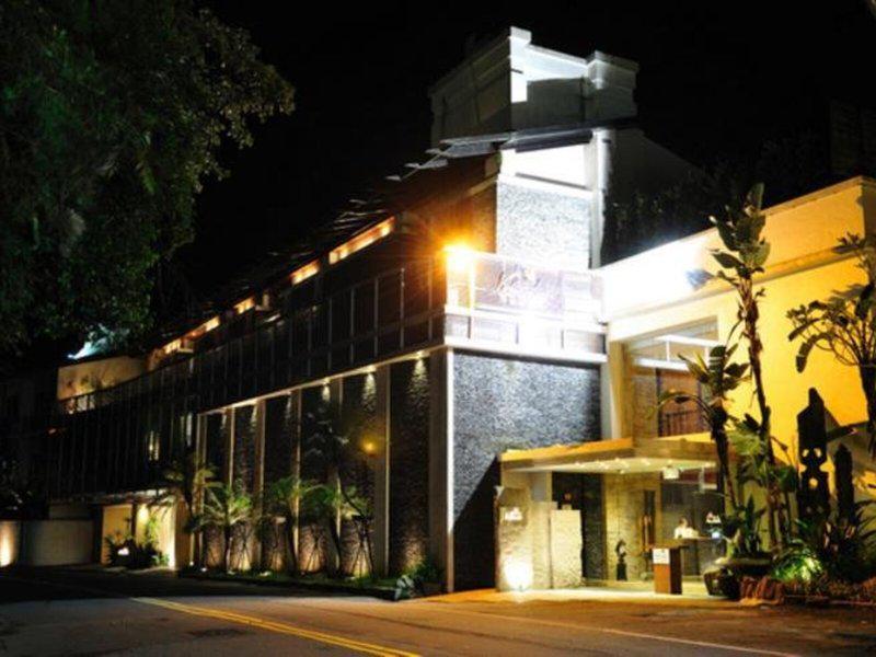 C07F2D913B92264C0A13A65DF8DD47CF