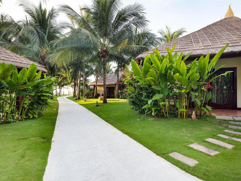 F1094621AD4758BFF4A3EB1169666653