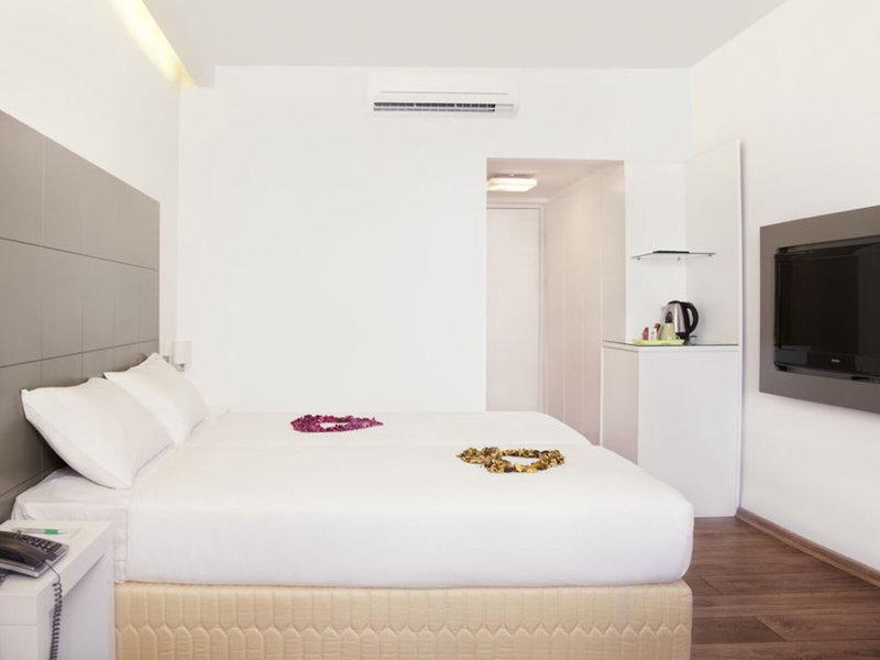 2D5611A0792E06BB0FCCE948B75B4662