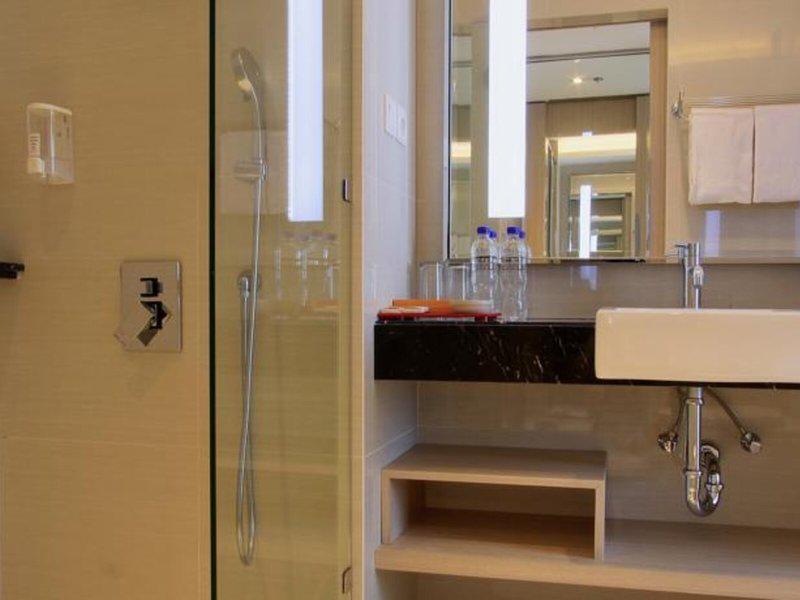 90FE71BEDEEDBFDD0F914B39993292ED