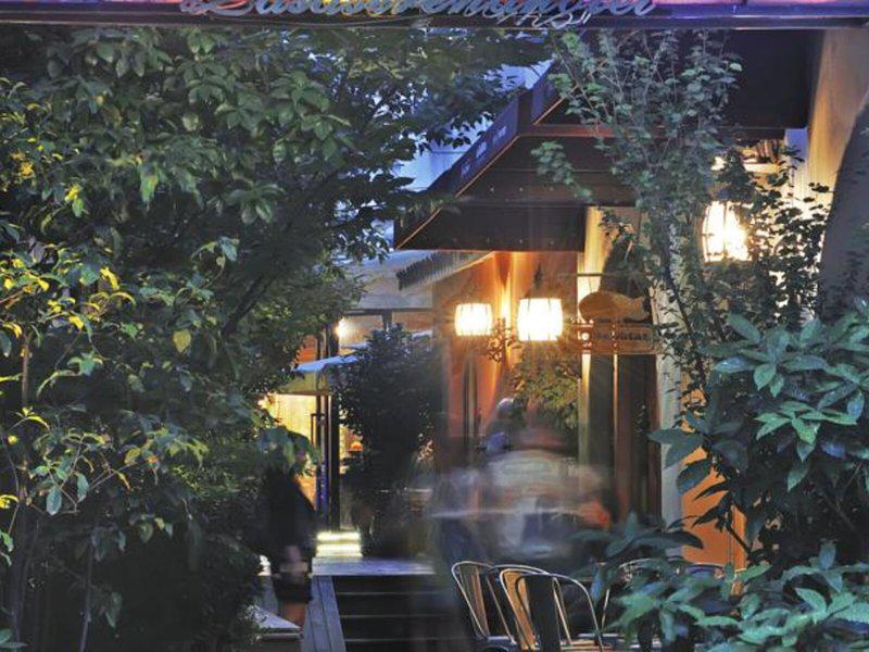 B67BF4A61C0F562891D4FF9294EB51F1