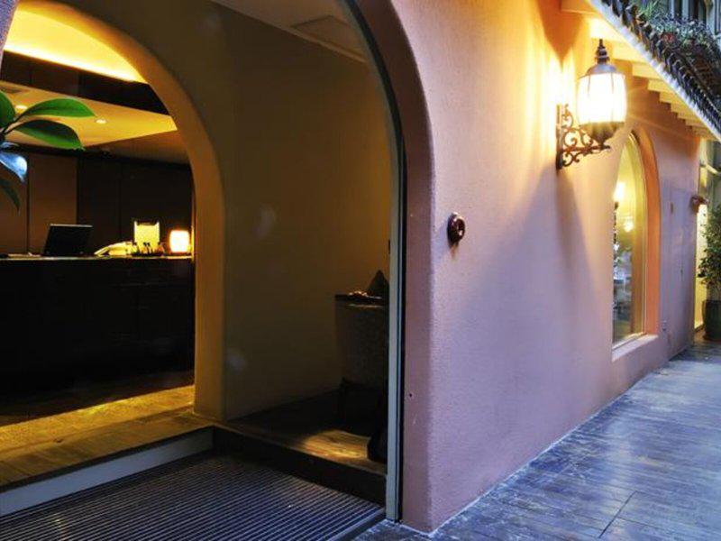 272D95565279CDB4A5101A0E5533AD72