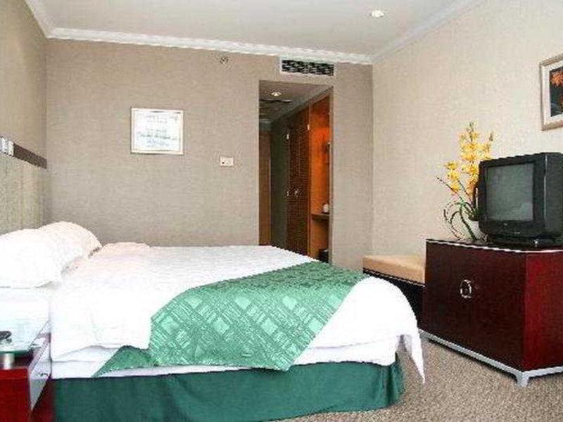 6430E76193778841B24F9EF640073A2D