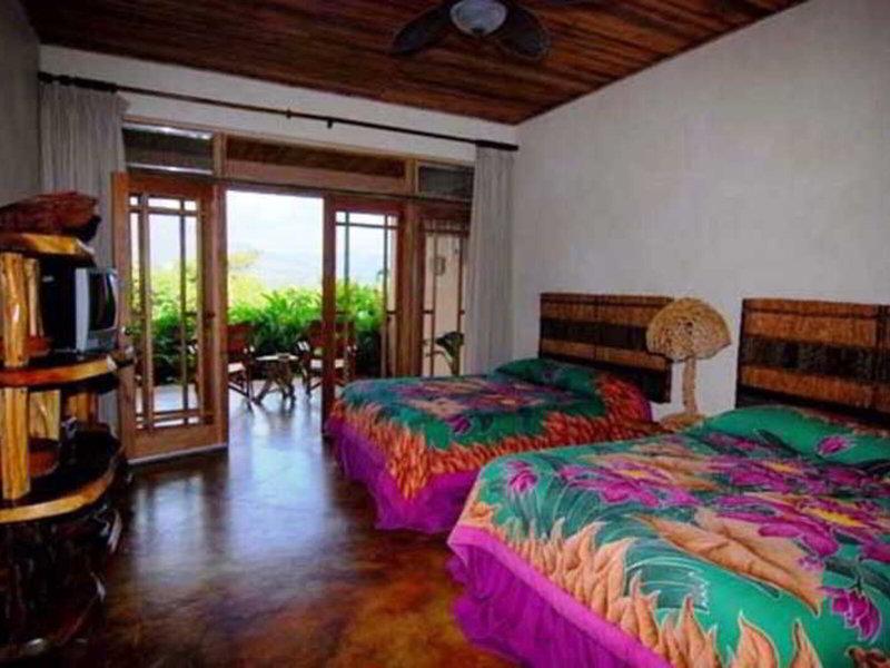 D385279DC7F47019BBC39EB09BA57CD6