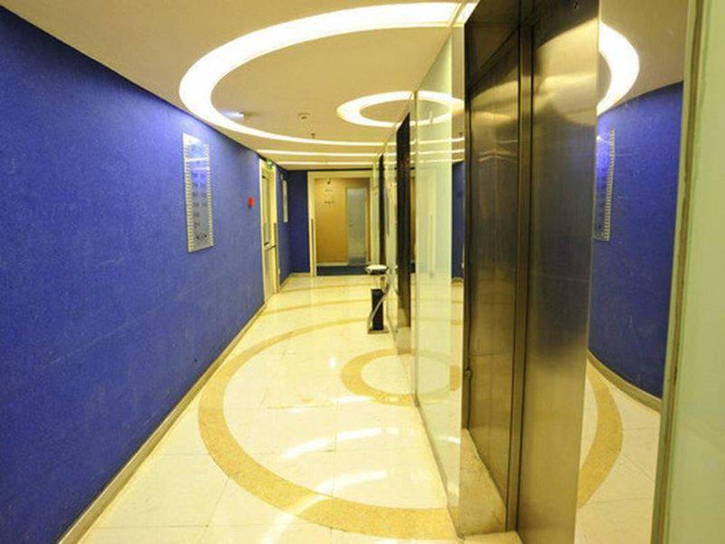 FD812874E72FDC2AE1A0B0D9C32C784B