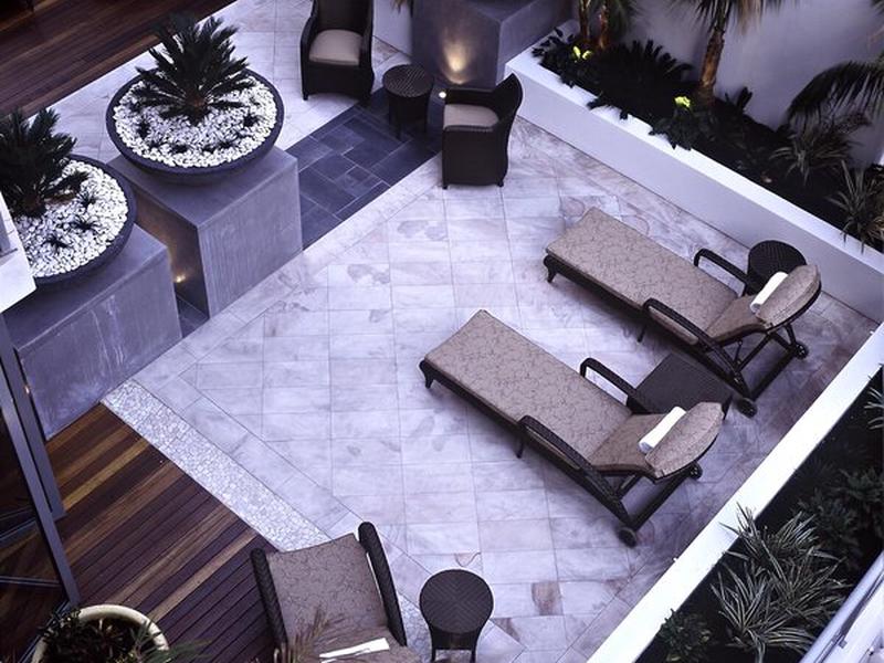 BCDB51D202EF38F79A90313ED80C57C3