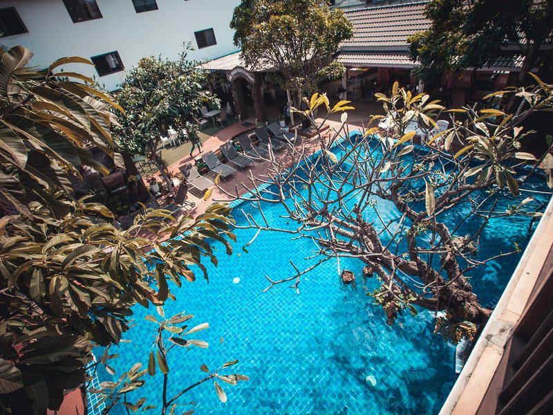 69AB92DCDBA2A27A88D95FF2FA243251