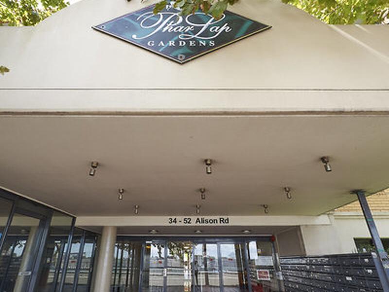 4D11D1CA3E408814644E2FF9219C54D9