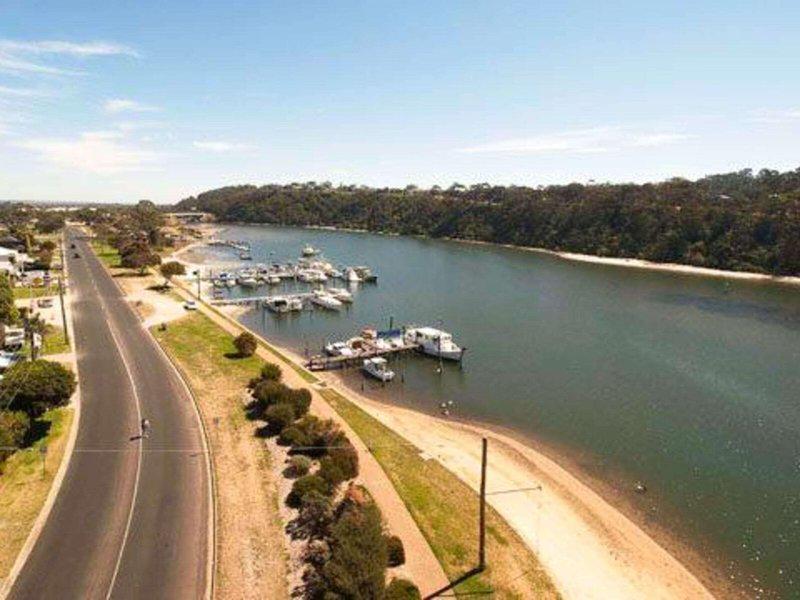 3DE49E36F550FB4E2A327BA5304A6BDB