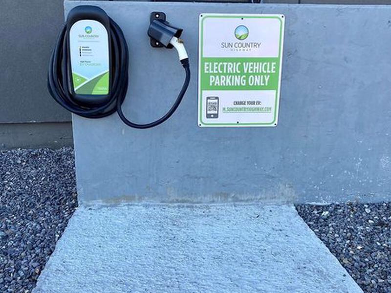 EA188BF1AFCA04A2321F681B3A59201B