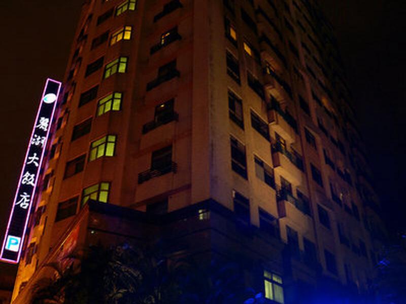 75D6DB3683E981BDF6D8A23A2C8B9386