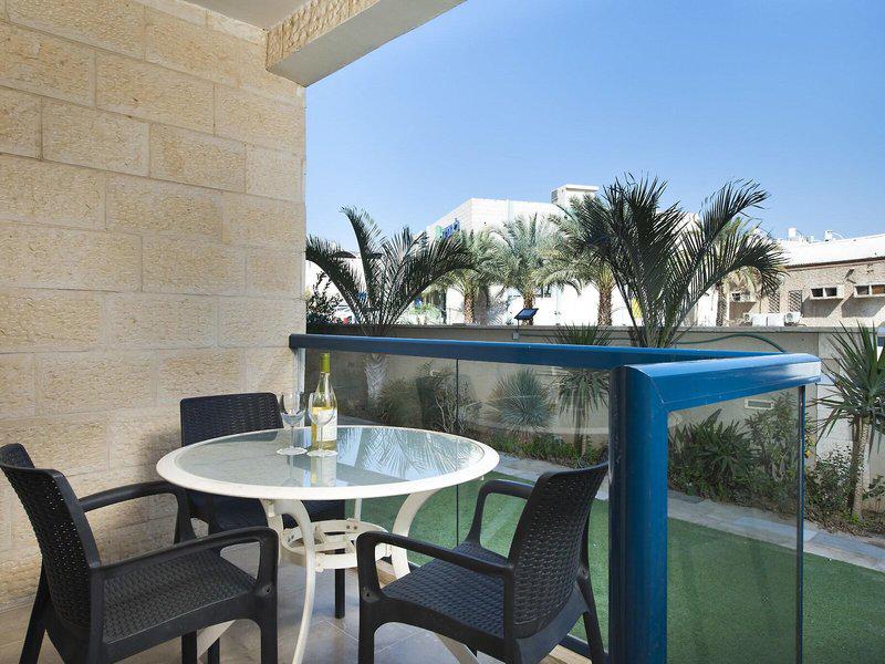 103754F2ECA4BD56DCDBA65A49B0F1A3