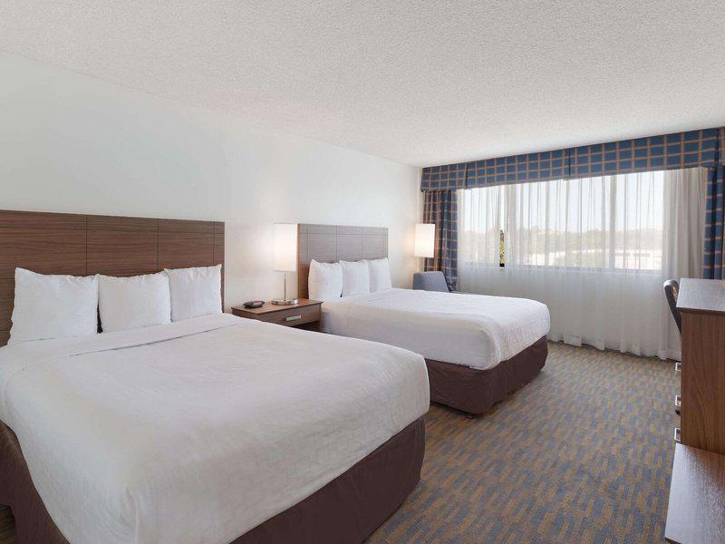 BE44CB0B8E1E637F39C6632DB27A15EA