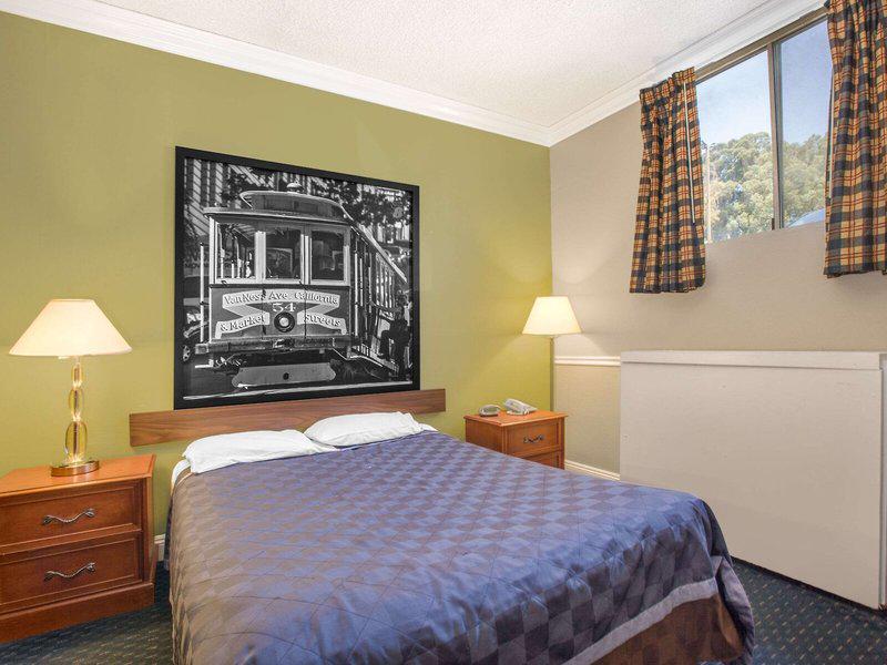 9677628BF4B3A517EBA0362F3089F55F