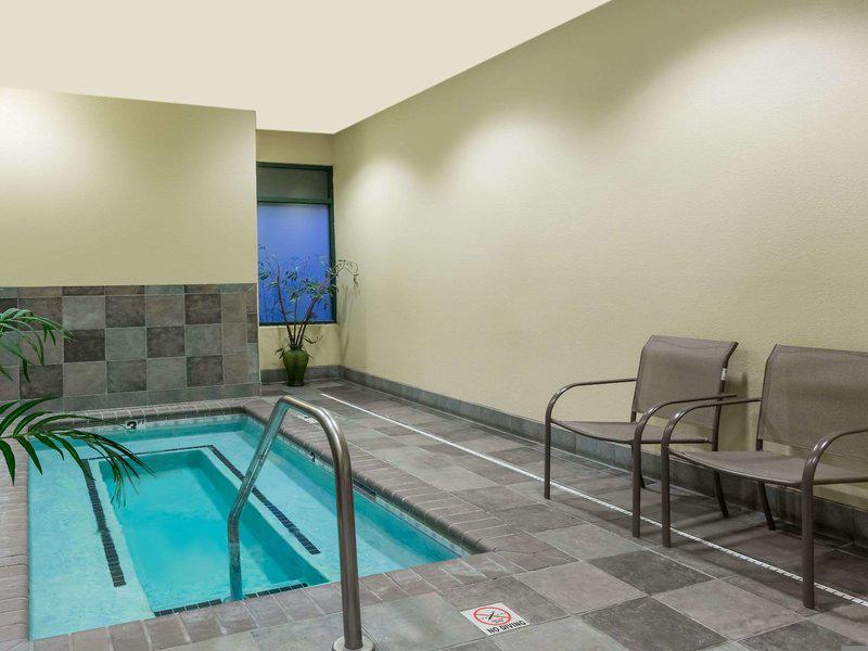 911E3FBC3B09784EF02DB5763D656F9C