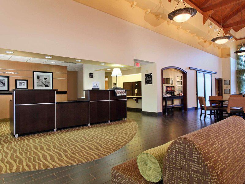 BBB2D6F93BDE593D425EC674B91CC09C