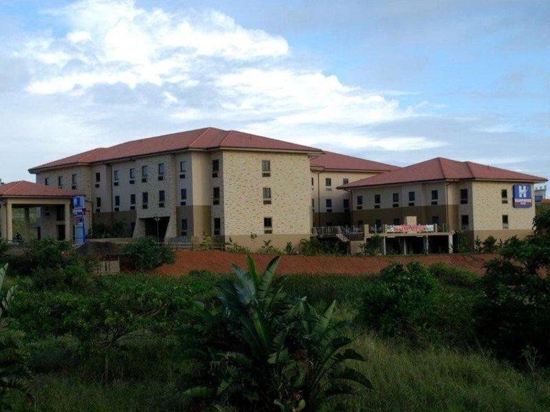 57B19238927745F26E2C4B9FA65BEA63