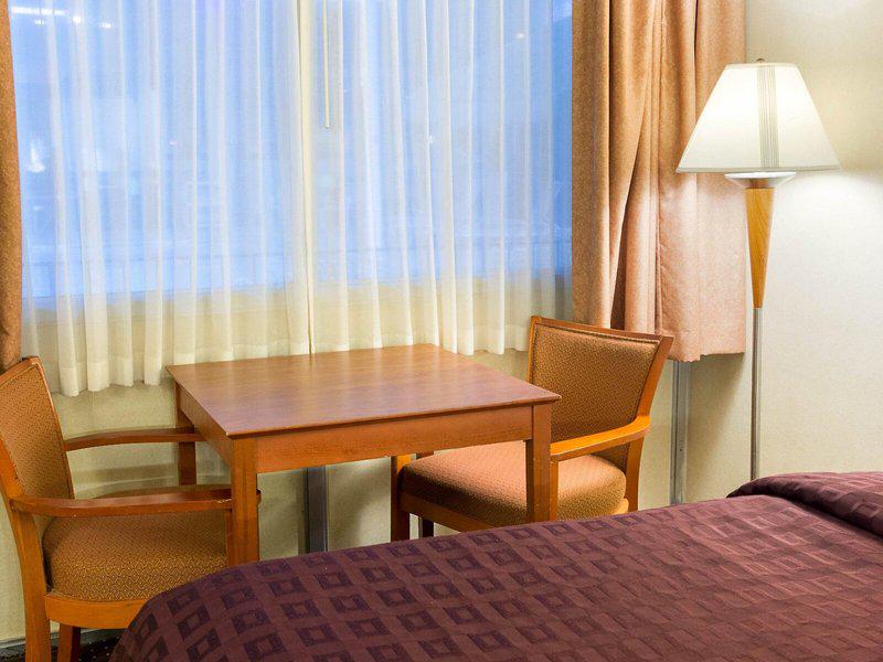 491487C339BB0B917A6EF6CF06C1994C