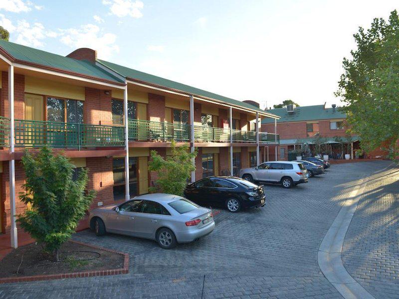 B2E2B96EFE1C5BE979A5E6A744DEFCE8