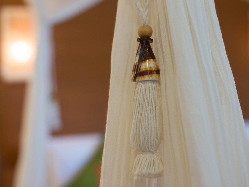 752D5B0E0AA746EB0274C4524F3542D6