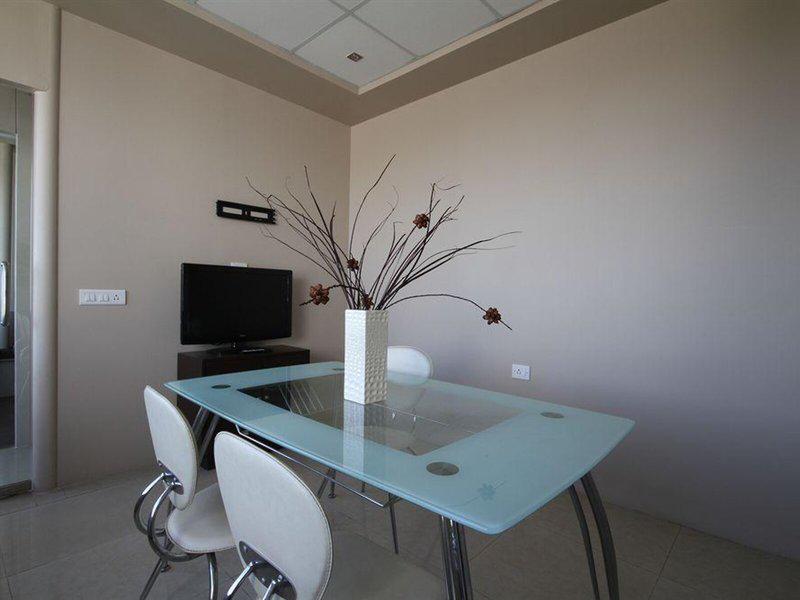 D29ED995047CE7EB9D880E946A645540