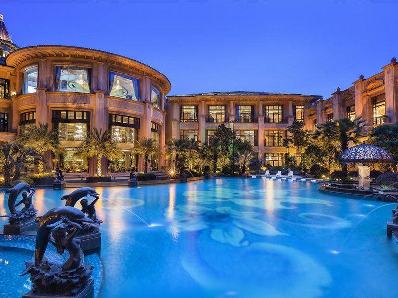 98AB001469A2C39663F35A33284297E3