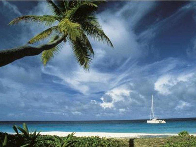 5FA6C54DB9678D16D816AA8CD6596490