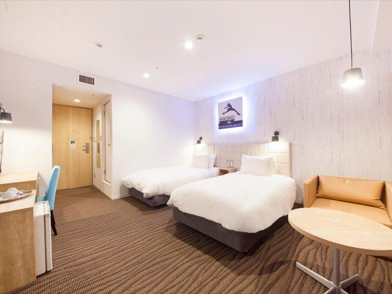 64EB5766DE97F875D7A4B890AA290B34