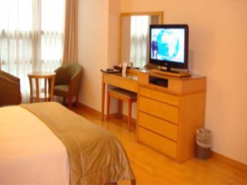 EC799FD39F6E090AD8BE8B94CF3E24D1