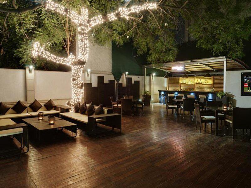 DF93D52098534D976361857B413BAD37