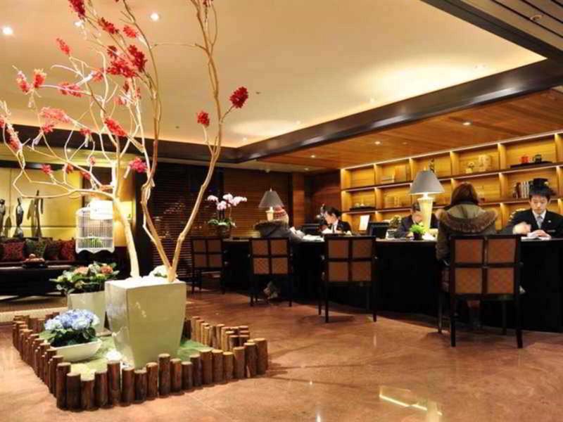 9C0381F9F63F5FF7BB2DC3404F947377