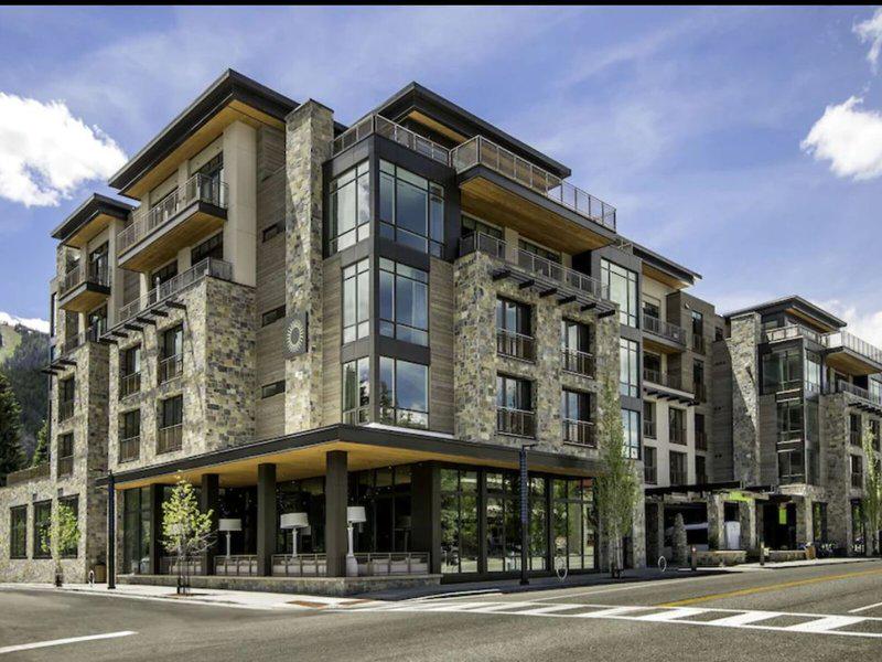 70CB88515797453426A9C23C8DC8EF78