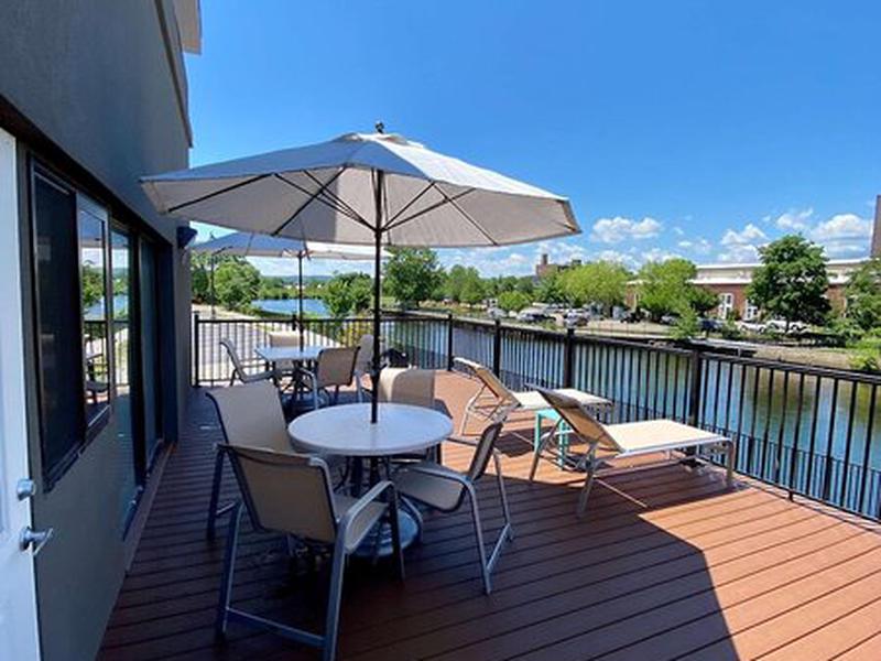 8952777BA9B37FFAB1D96A0F77871BD8