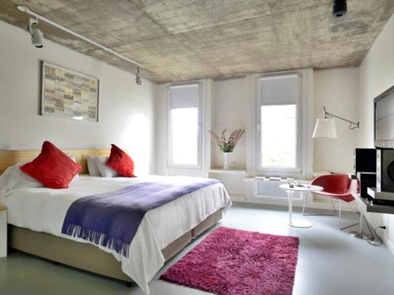 BC53965BFEBDED18B01ACB5B7D83A884