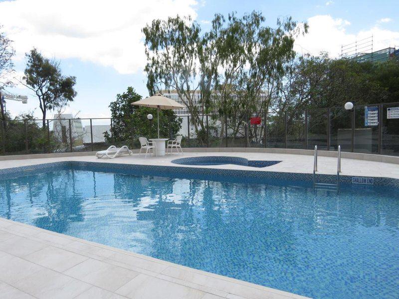 0BB8B9DA1BECB4655101ED8D6E9FFFA2