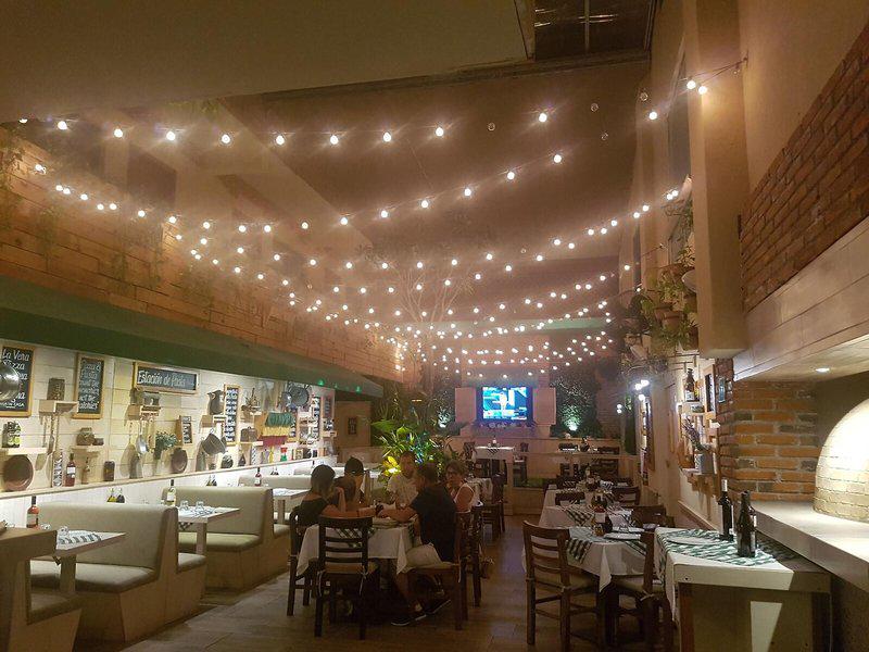 B4E32D9DFA8C3A562A1CE5EE6E3765D6