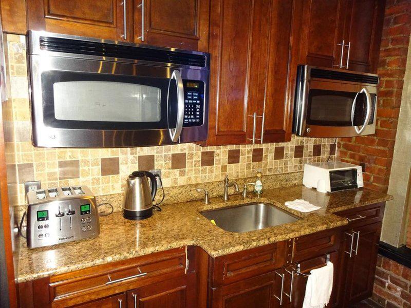 1CA9EE42FC31679E1E1B34FD44D22B01