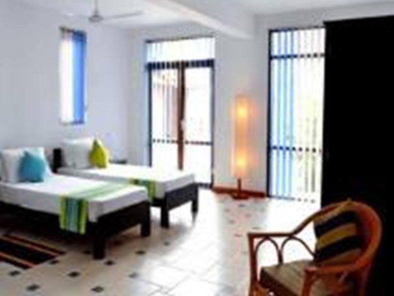 8994A1966520ED70F8A572737AB57447