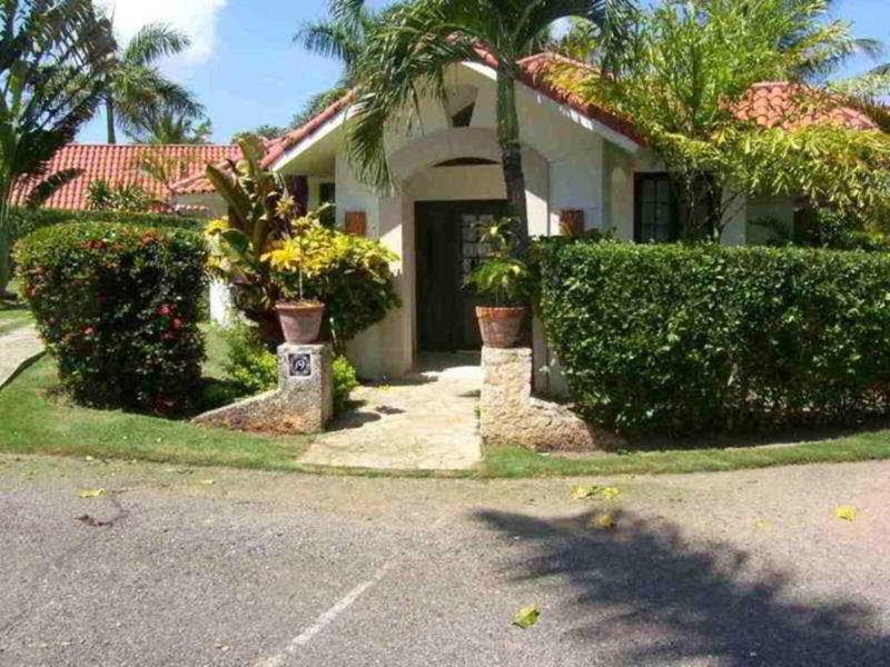 AE0E7D558BC3493F4D49A374418D09FE