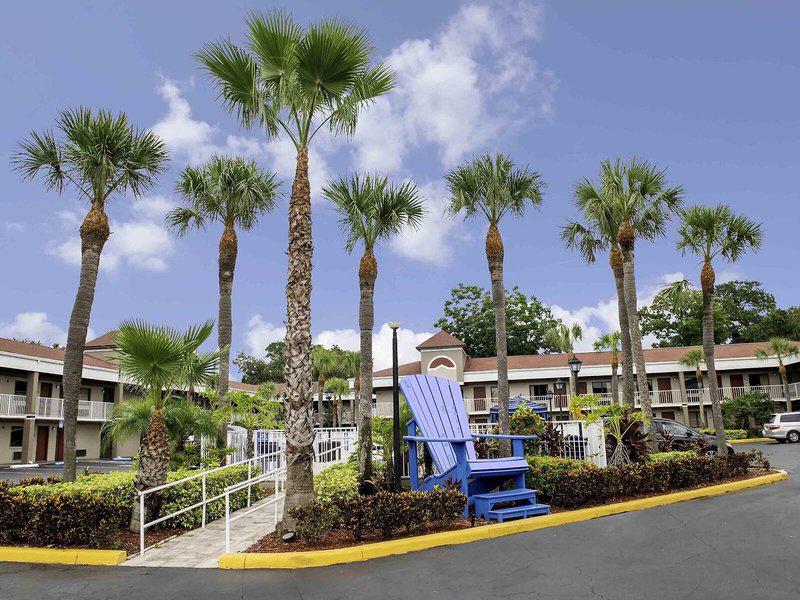 09457067568B0B44F1565FC8C00F7438