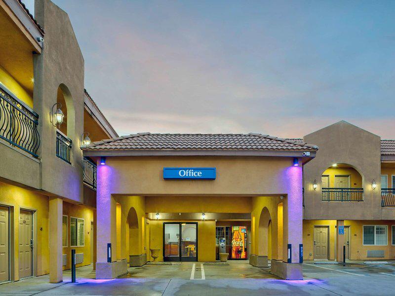 37863256FCA0DBE045574AB06957CE95